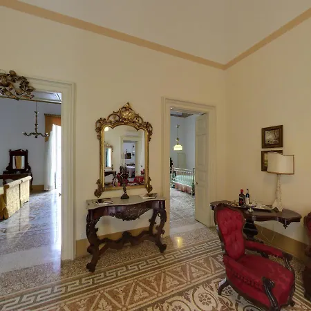 Palazzo Pio * Lecce